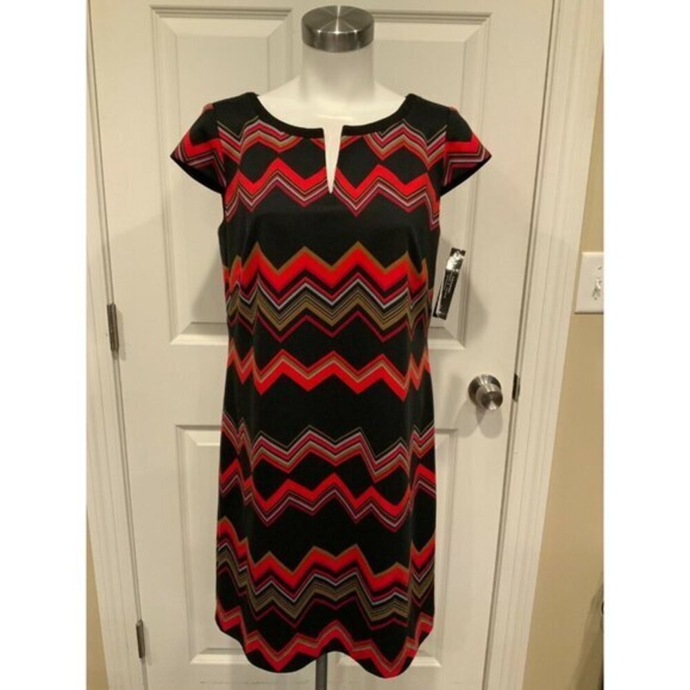 Tahari Geomatic Black and Red Chevron Dress